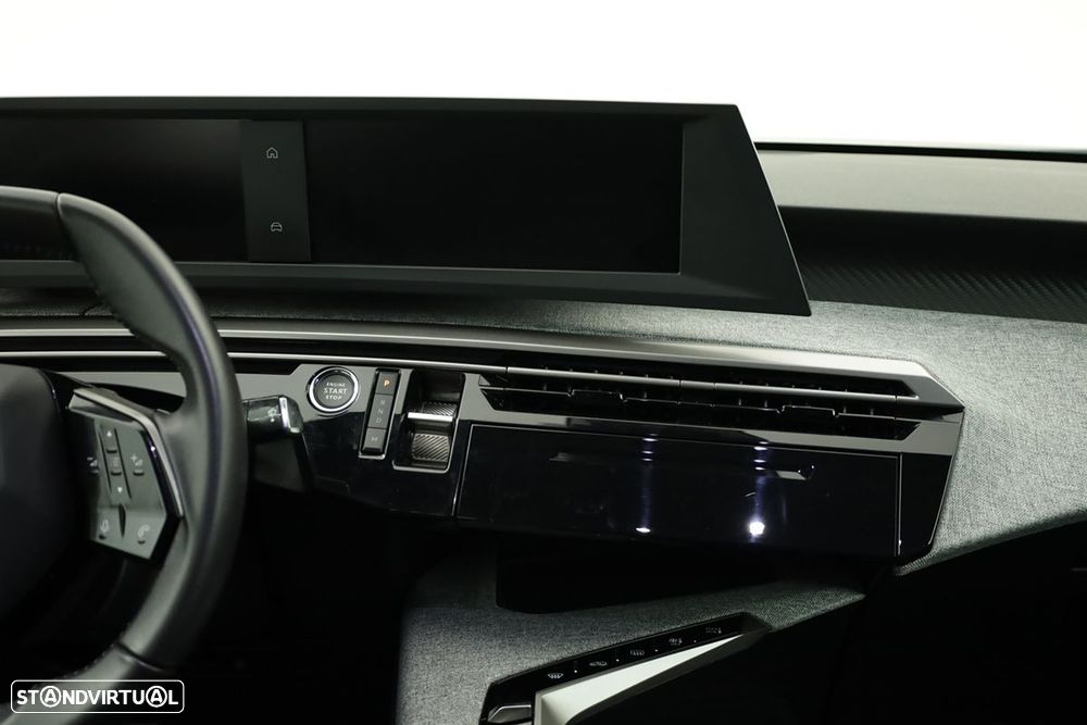 Peugeot 3008 1.2 Hybrid Allure e-DCS6 — fotografia 9