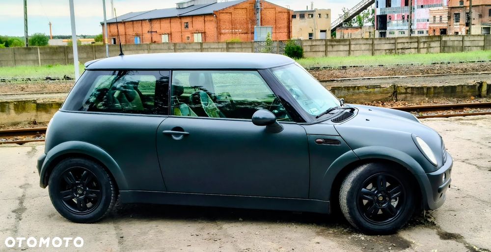 MINI Cooper Seven - 4