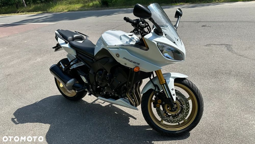 Yamaha FZ8 - 3