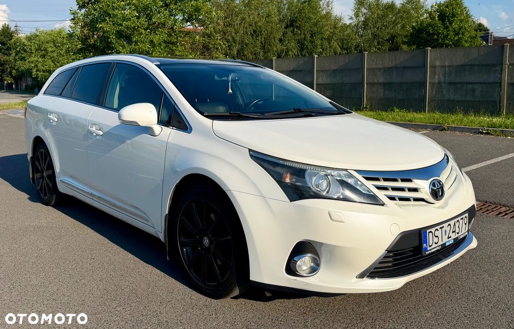 Toyota Avensis 2.0 Prestige NAVI - 1