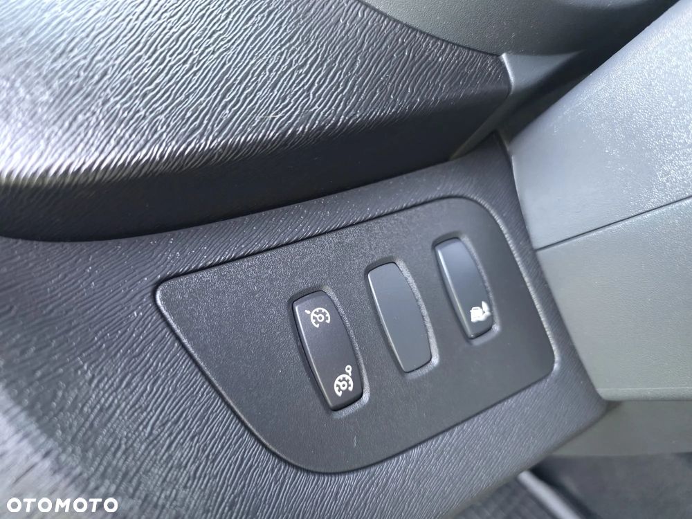 Renault Kangoo ENERGY dCi 110 FAP Start & Stop Luxe - 25