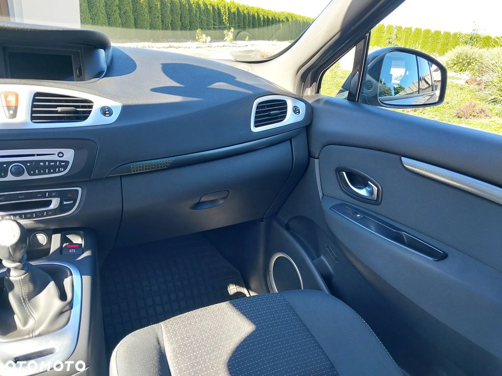Renault Scenic dCi 110 FAP Expression - 9