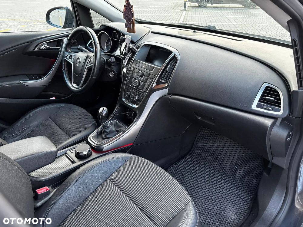 Opel Astra 1.7 CDTI Cosmo - 10