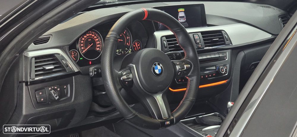 BMW 320 d Auto Pack M - 34
