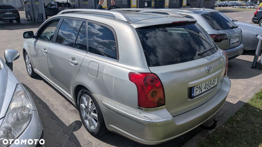 Toyota Avensis 2.2 D-CAT Executive - 3