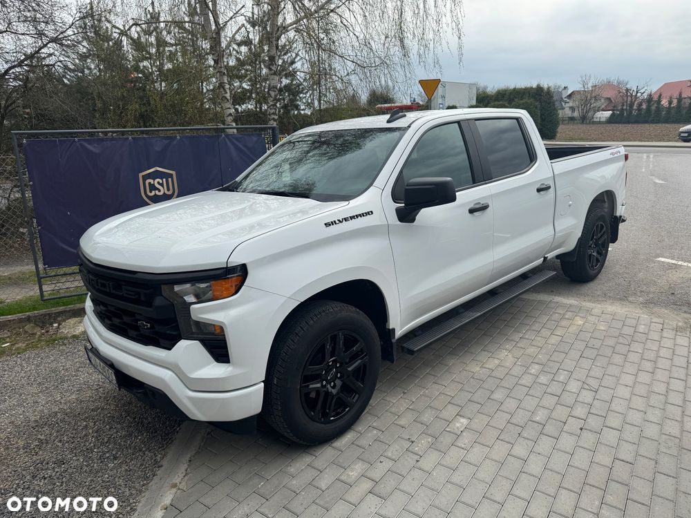 Chevrolet Silverado - 2