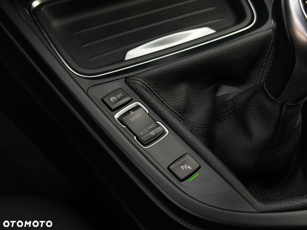 BMW Seria 3 316d EU6 - 29