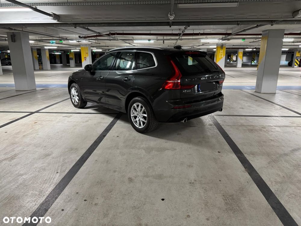 Volvo XC 60 B5 D AWD Momentum Pro - 4