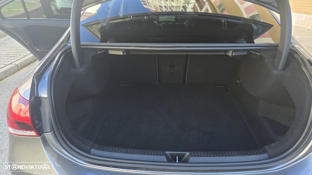 Mercedes-Benz A 180 Limousine d AMG Line Aut. - 17