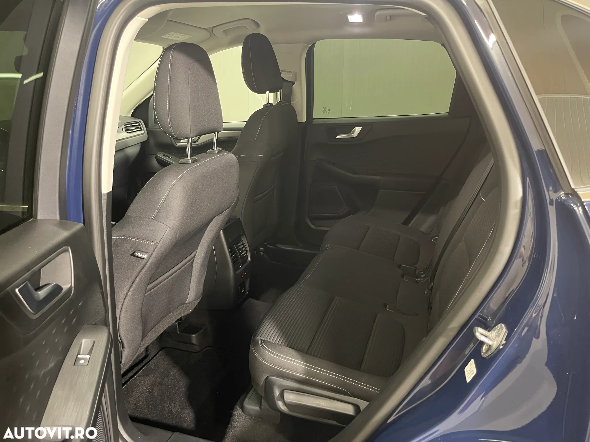 Ford Kuga 1.5 EcoBlue A8 FWD Titanium - 10