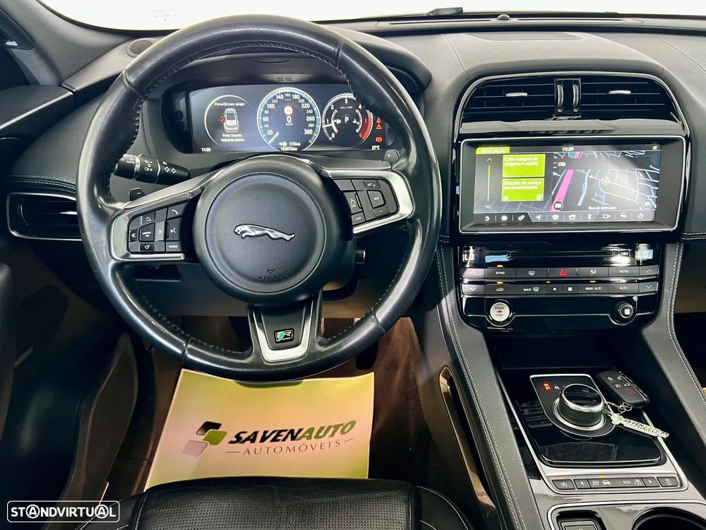 Jaguar F-Pace 2.0 i4D R-Sport AWD Aut. - 6