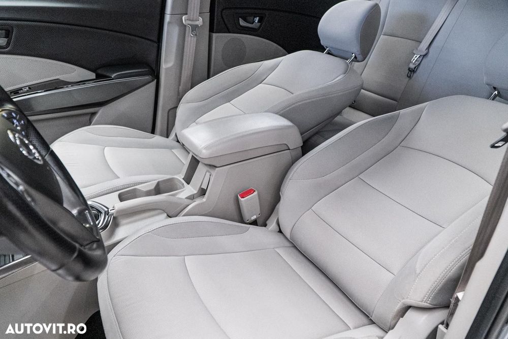 SsangYong Tivoli 1.5 T-GDi 2WD Automatik Sapphire - 18
