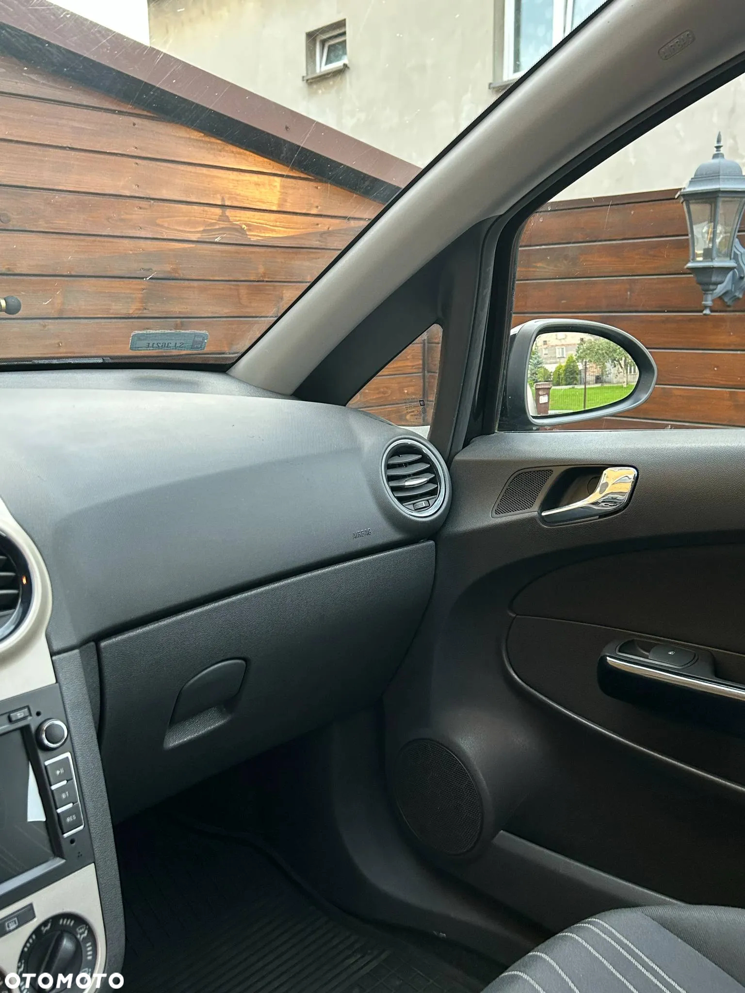 Opel Corsa 1.2 16V Enjoy - 16
