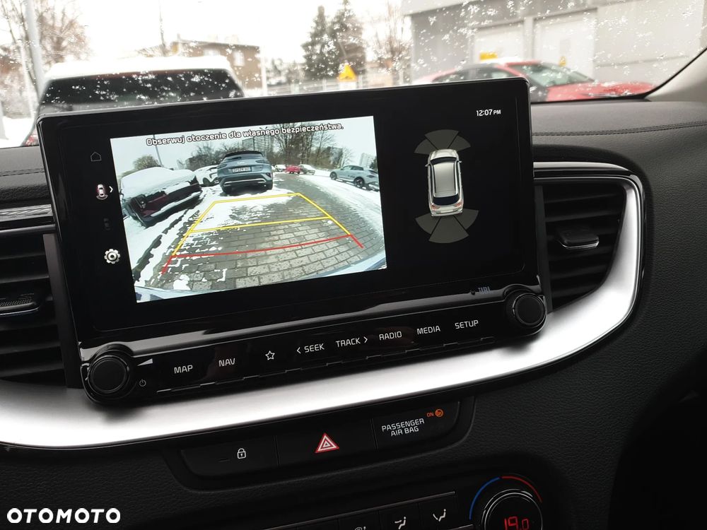 Kia Ceed 1.5 T-GDI Business Line Plus DCT - 22