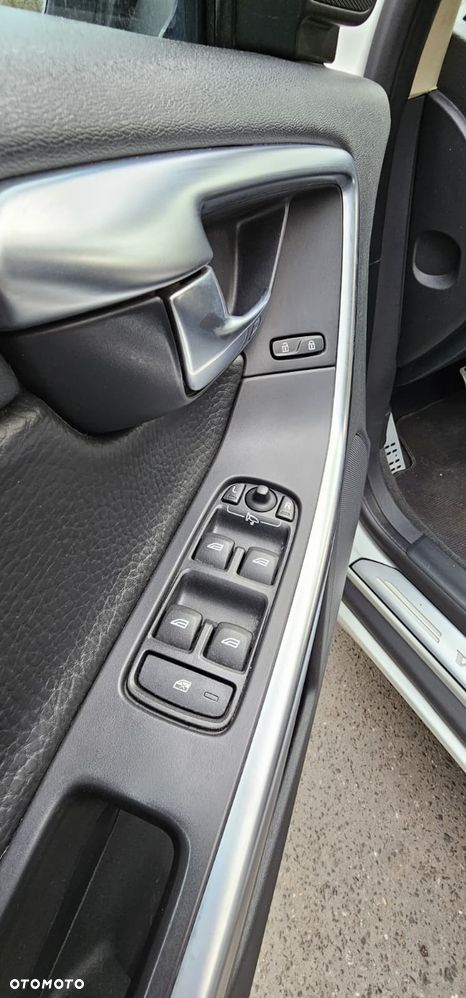 Volvo XC 60 - 37