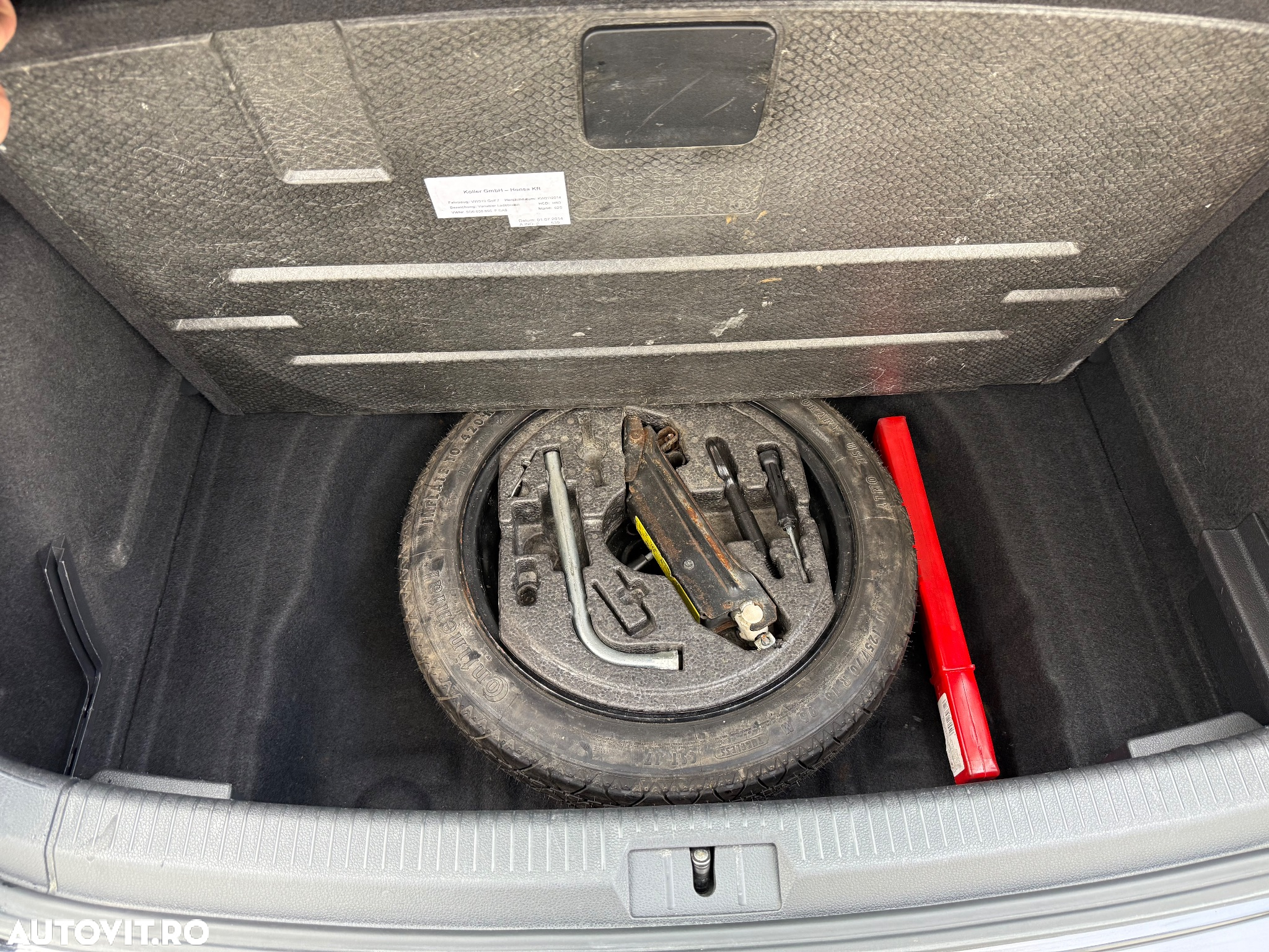 Volkswagen Golf 1.6 TDI BMT Comfortline - 12