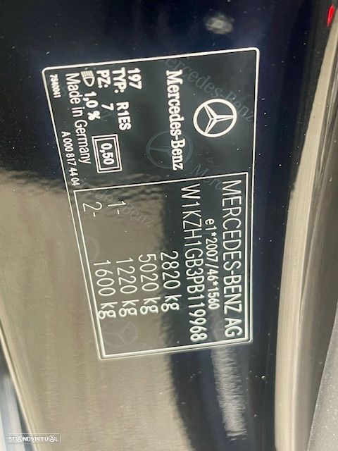 Mercedes-Benz E 300 de 9G-TRONIC AMG Line - 42