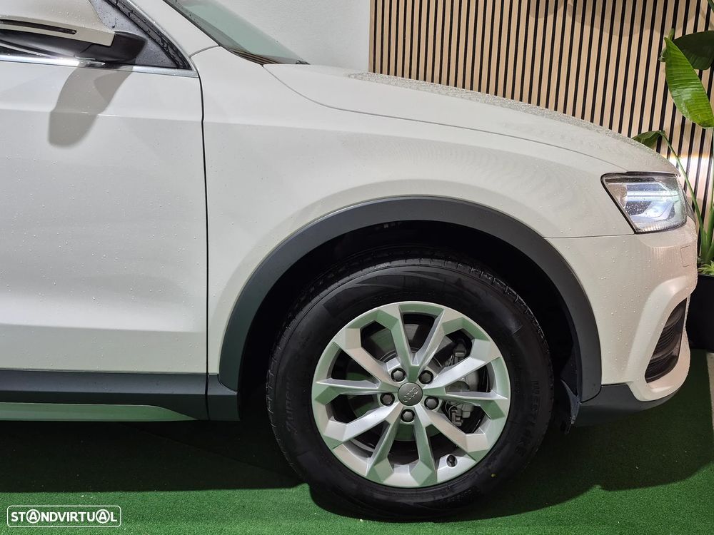 Audi Q3 2.0 TDI quattro Design - 4
