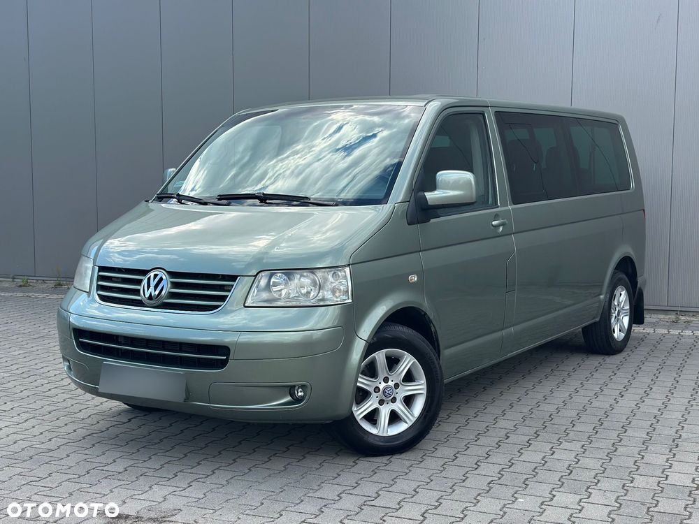 Volkswagen Caravelle - 1