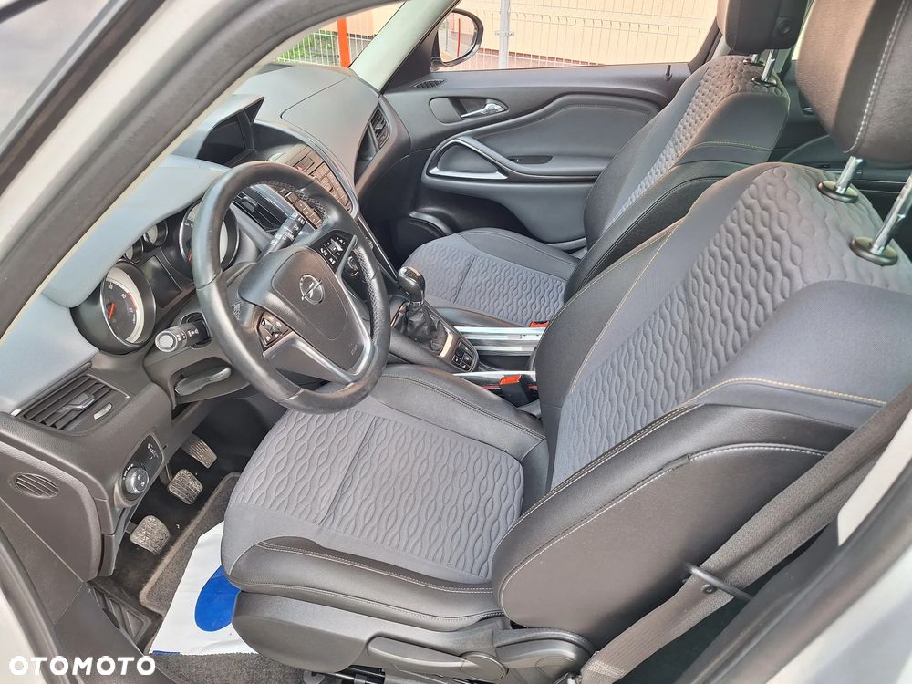 Opel Zafira - 17