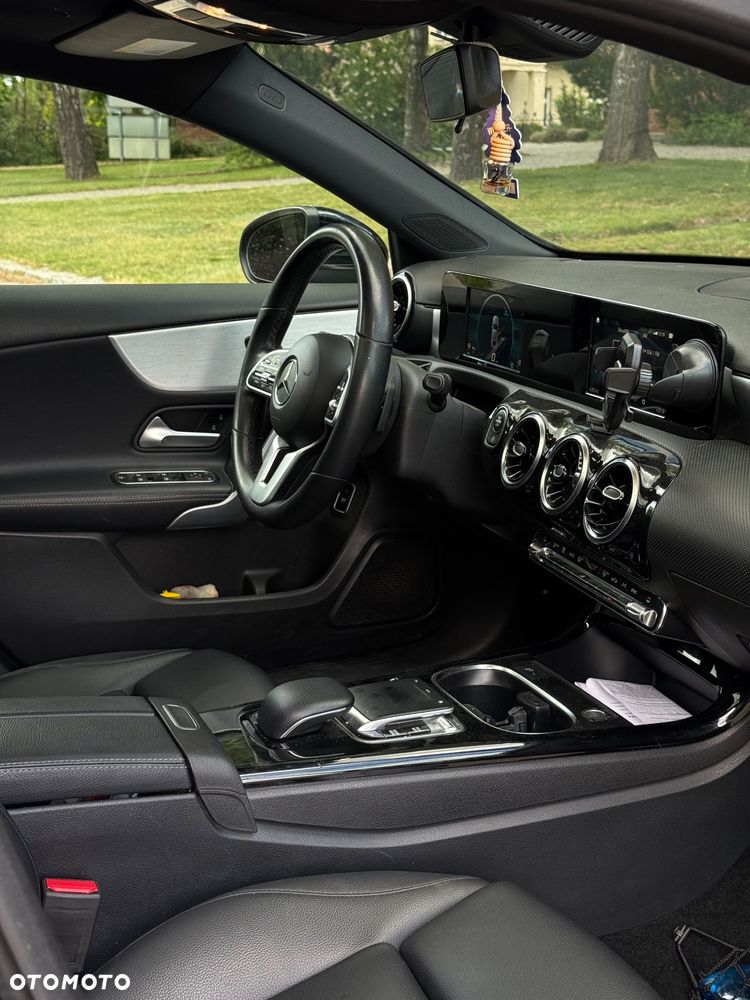 Mercedes-Benz Klasa A 220 4Matic 7G-DCT - 8