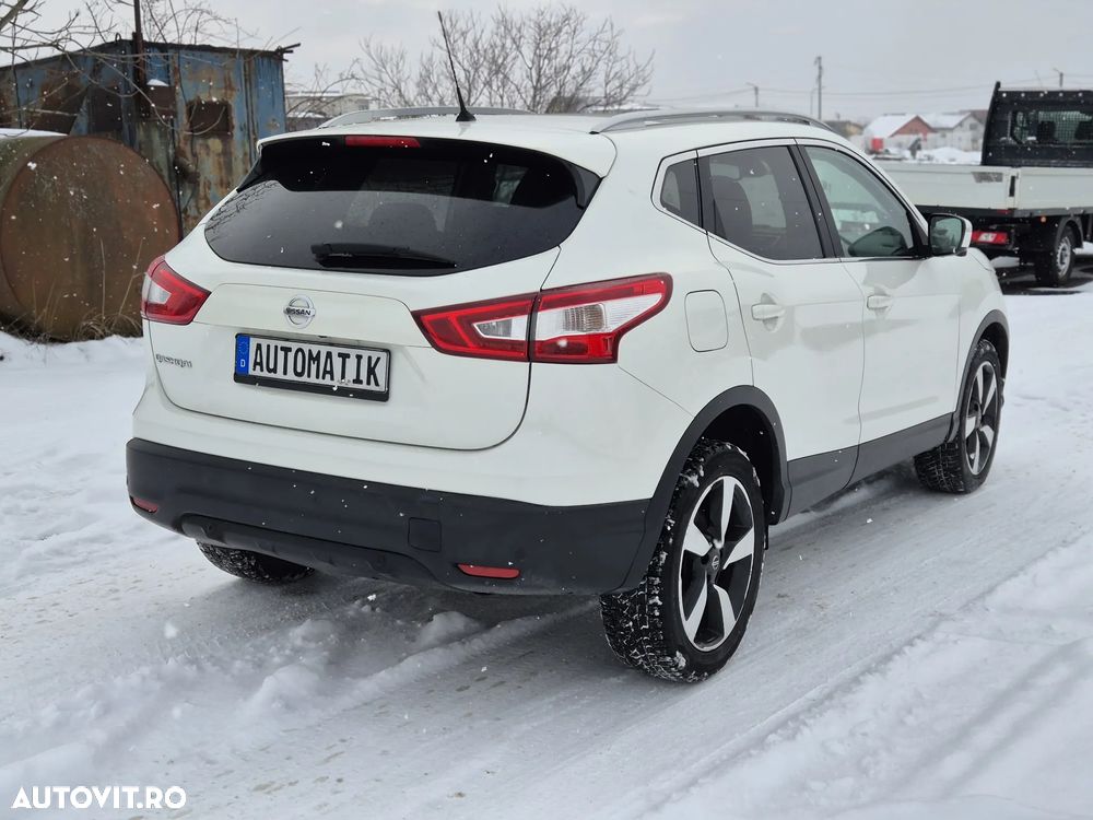 Nissan Qashqai 1.6 DCI Xtronic TEKNA - 4