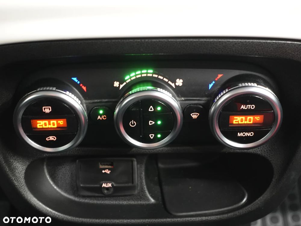 Fiat 500L - 32