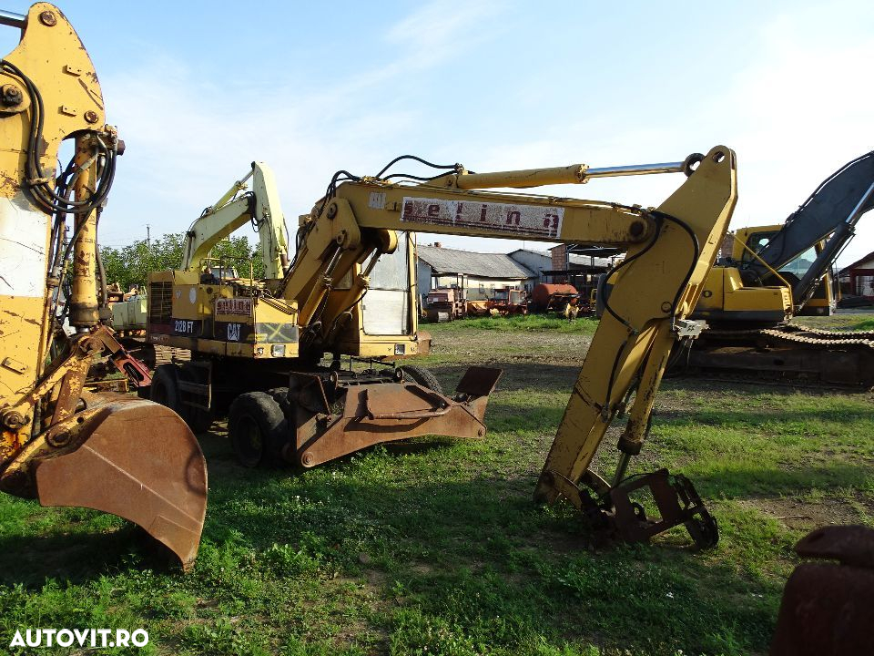 Motor Caterpillar 212 BFT in 4 cilindri cu turbo - 3