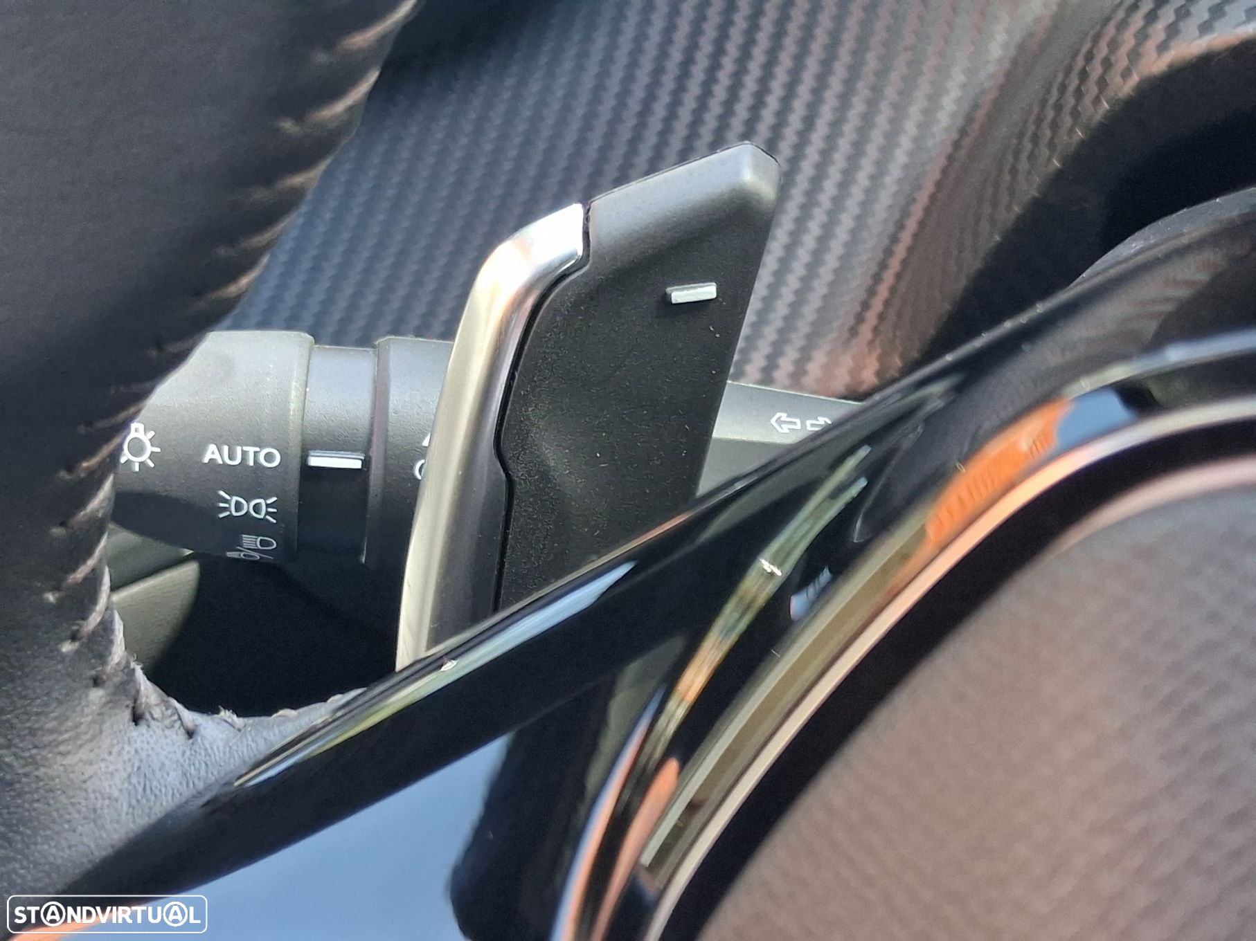 Peugeot 2008 1.2 PureTech Allure EAT8 - 35