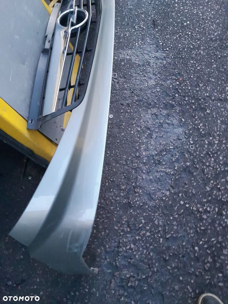 Atrapa grill Opel Vivaro 10r - 2