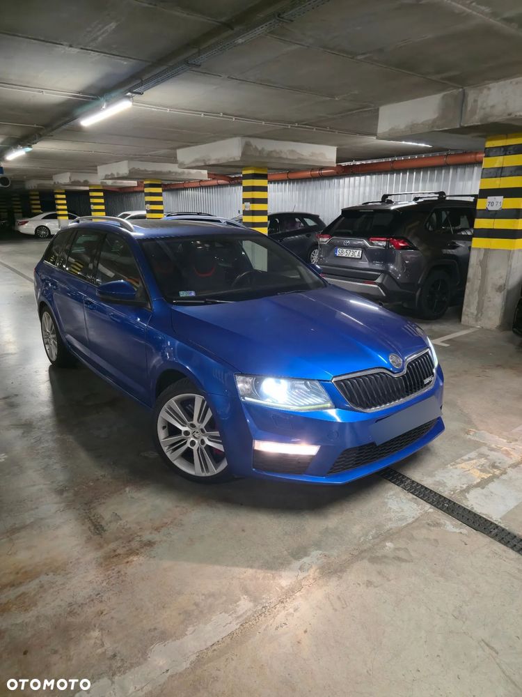 Skoda Octavia 2.0 TDI RS DSG - 2