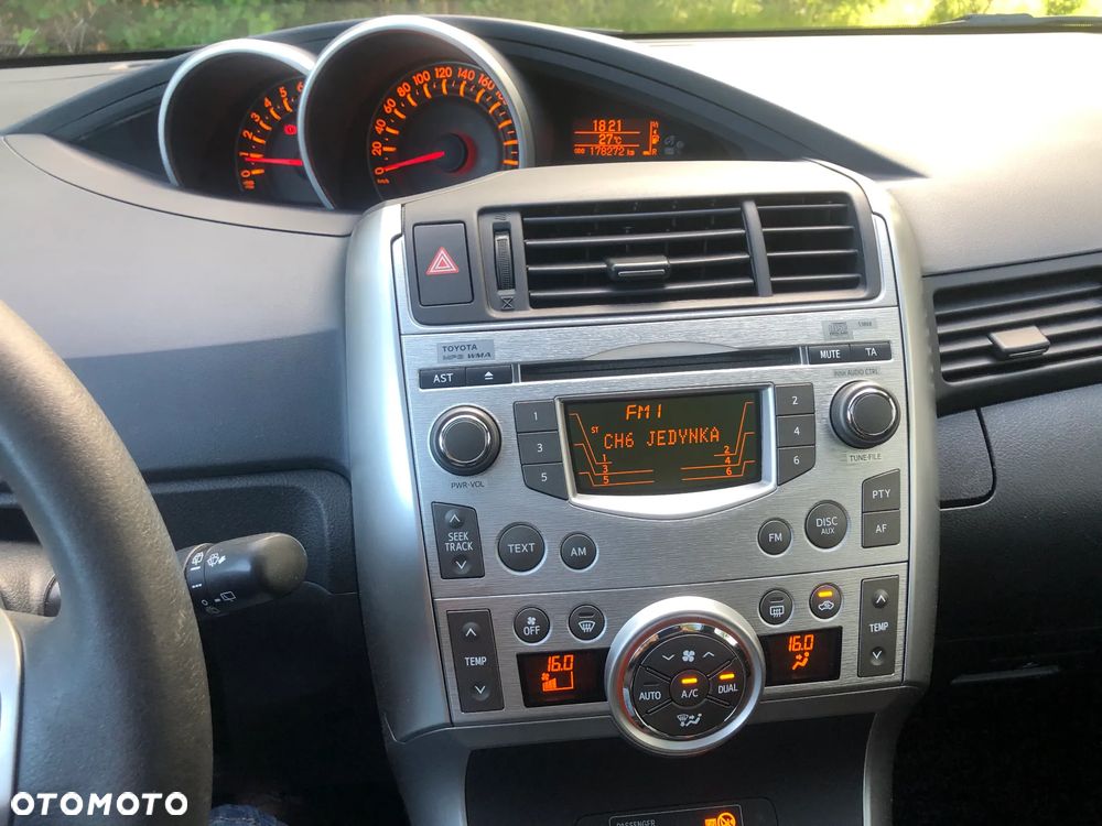 Toyota Verso 1.8 5-Sitzer Executive - 31