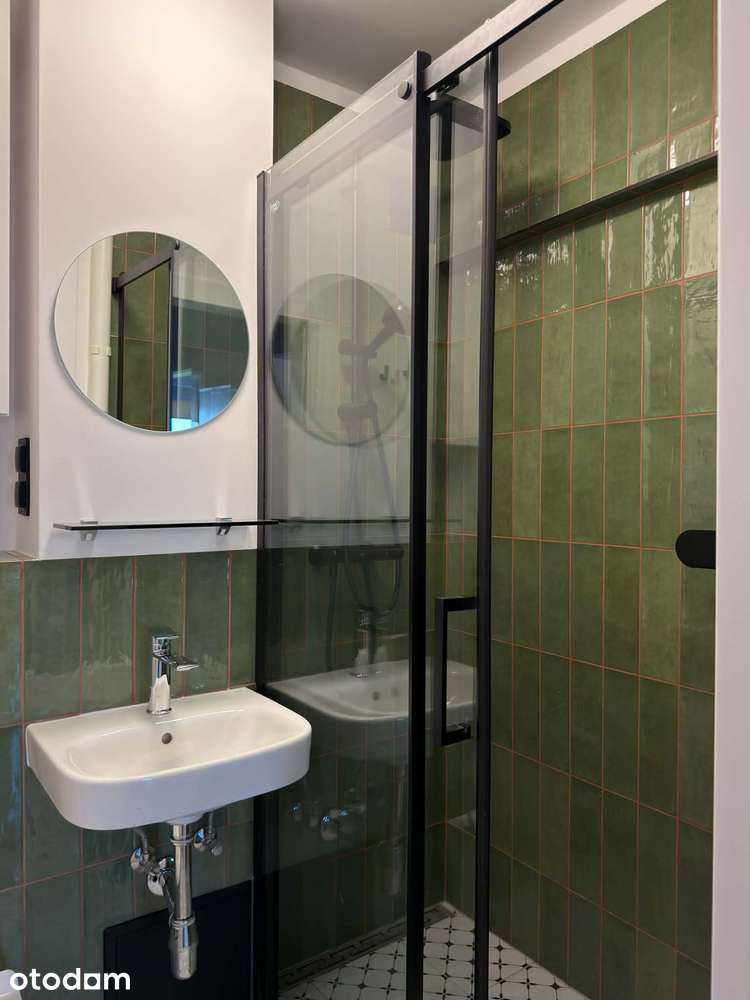 2 pokoje na 8 piętrze z widokiem, Muranów