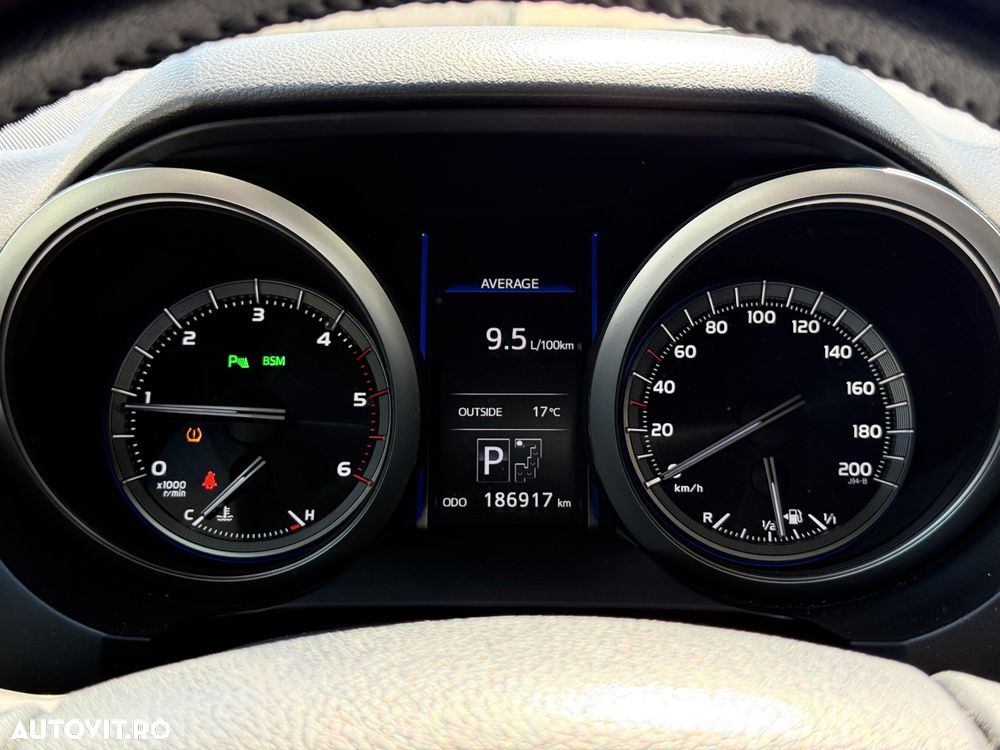 Toyota Land Cruiser 2.8l Turbo D-4D AVS Aut. Luxury - 17