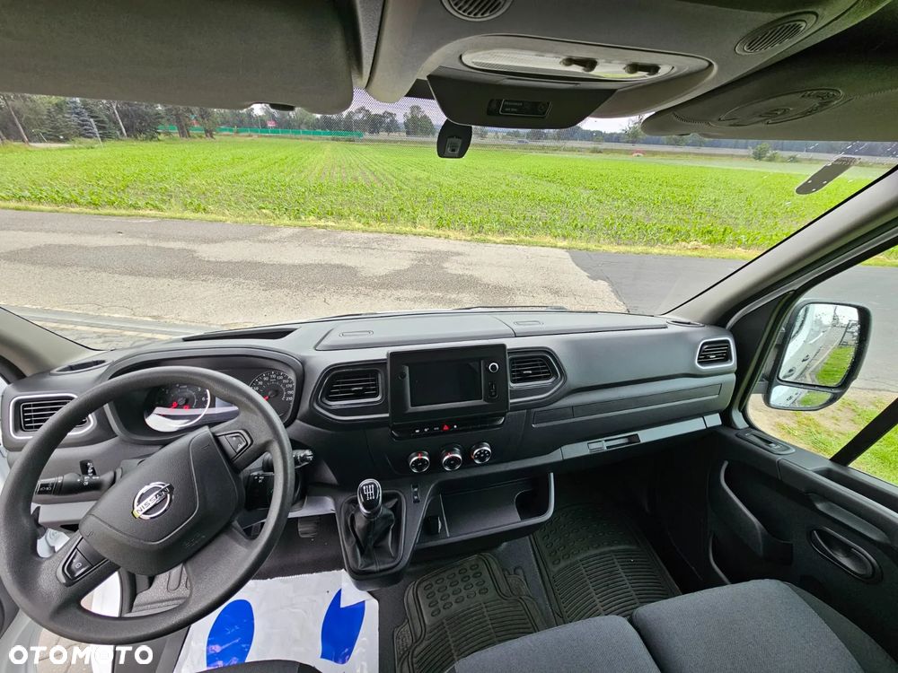 Nissan NV 400 - 10