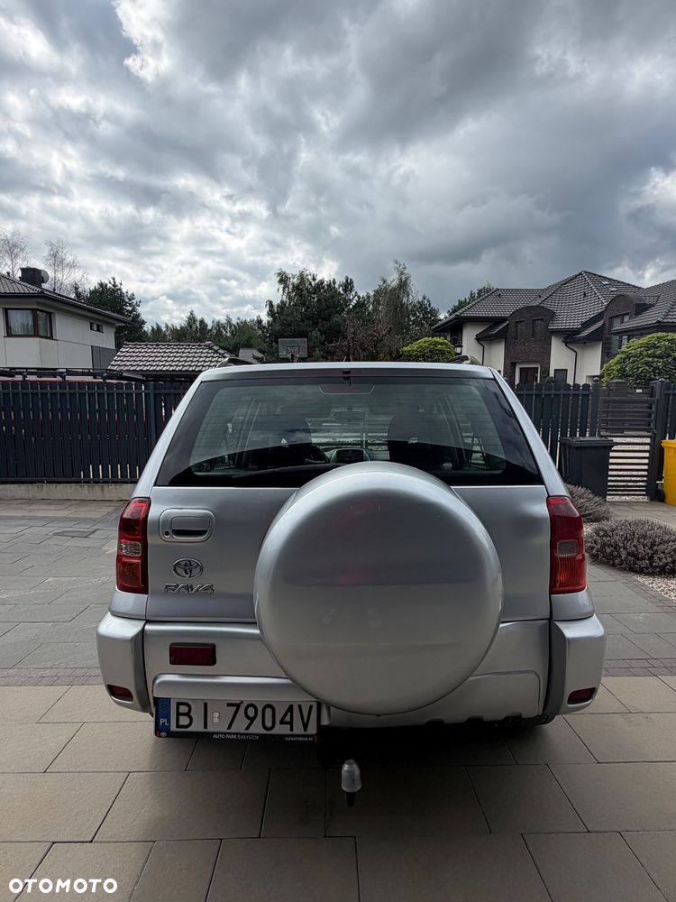 Toyota RAV4 2.0 VVT-i 4x4 - 6