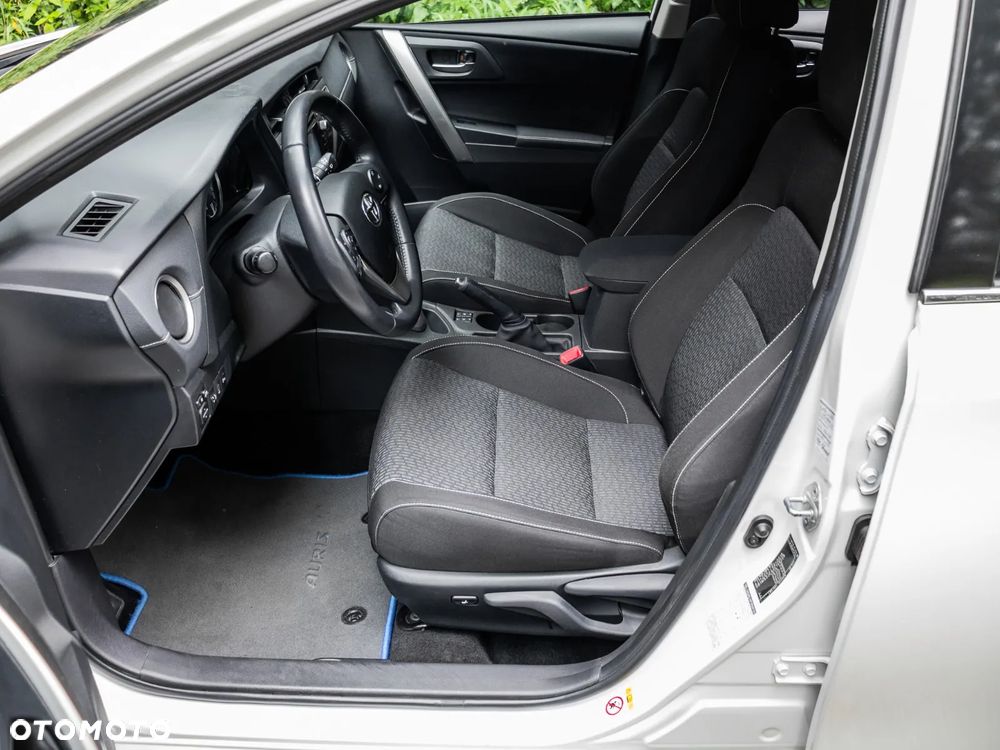 Toyota Auris - 27