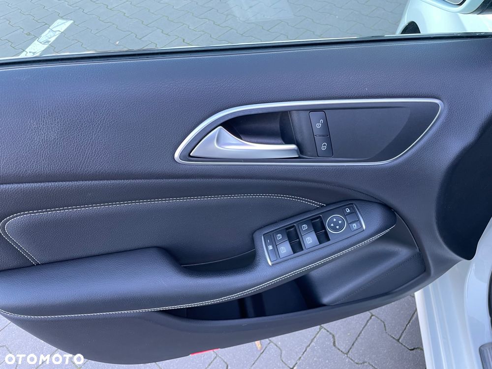 Mercedes-Benz Klasa B 180 CDI (BlueEFFICIENCY) - 14