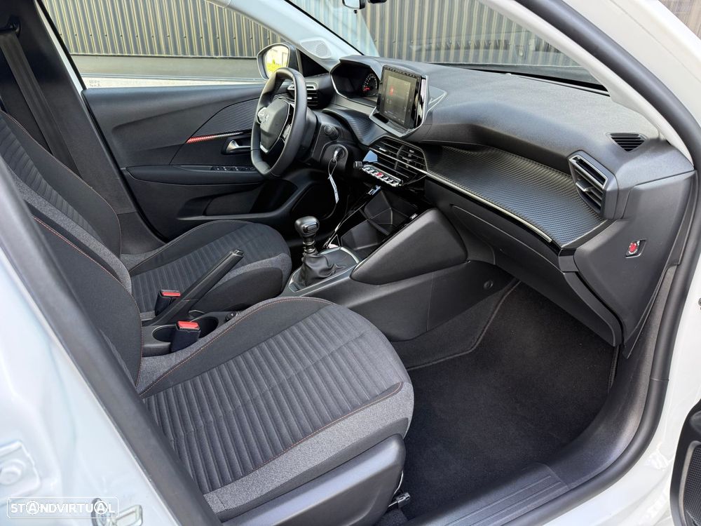 Peugeot 208 1.2 PureTech Active Pack - 17