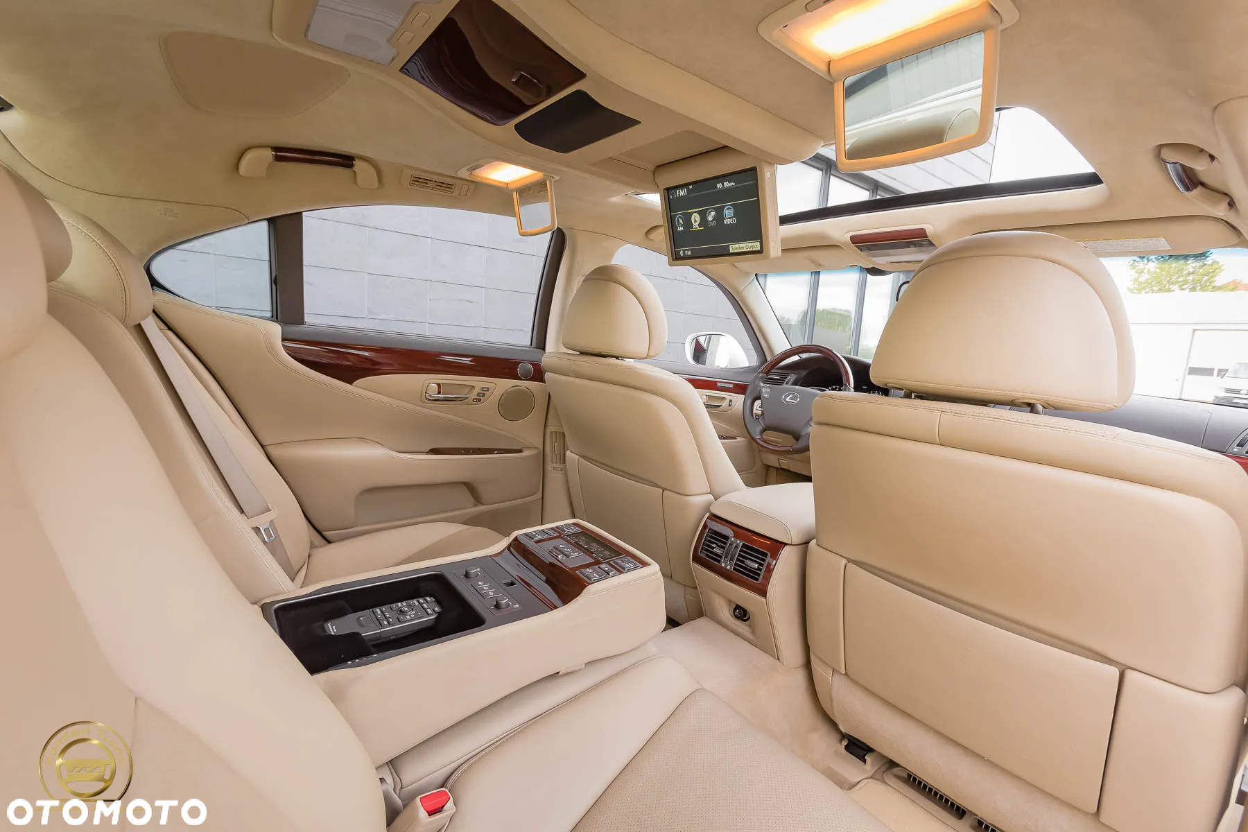 Lexus LS 600h Luxury Line - 26