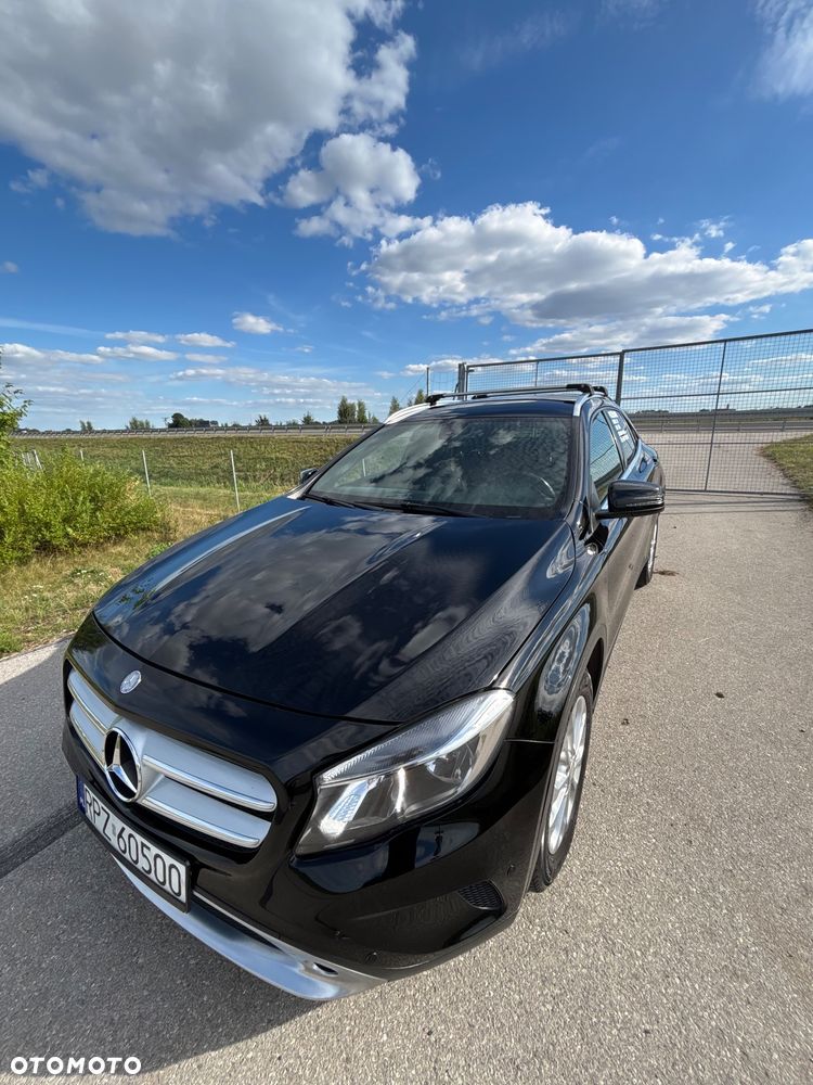 Mercedes-Benz GLA 250 7G-DCT Style - 4