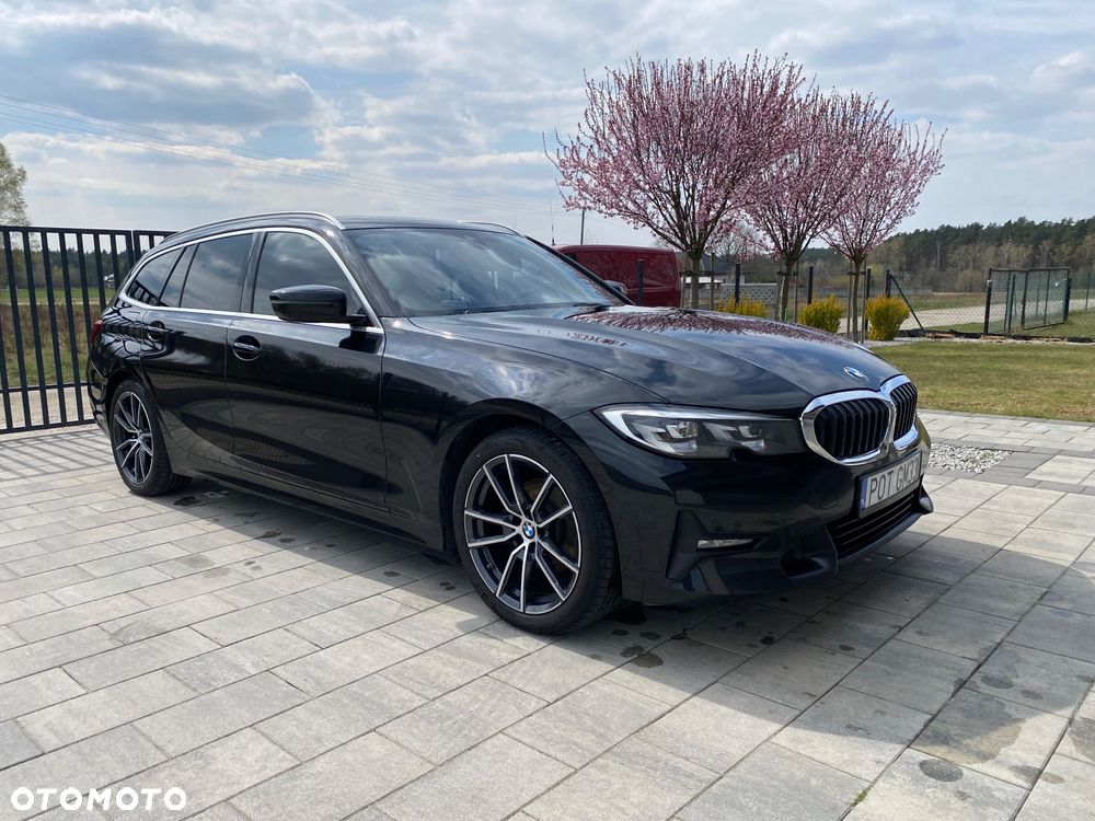 BMW Seria 3 320d Sport Line - 2