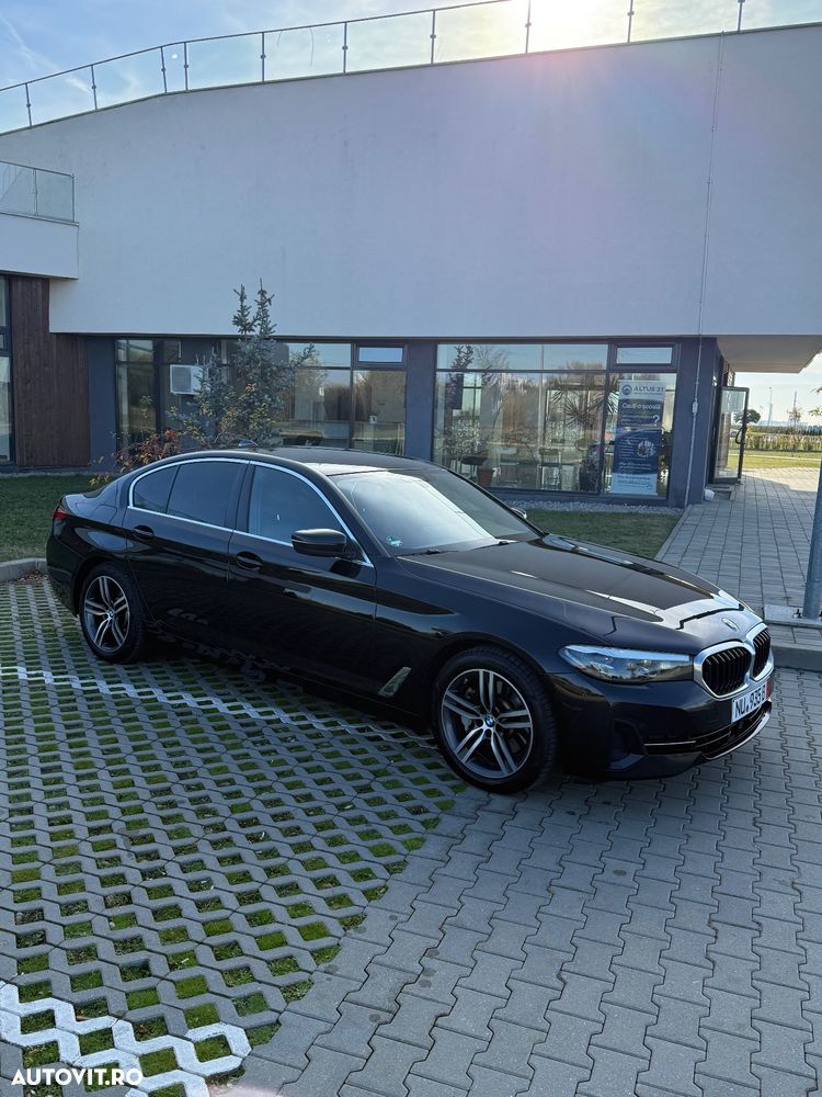 BMW Seria 5 520i AT MHEV - 3