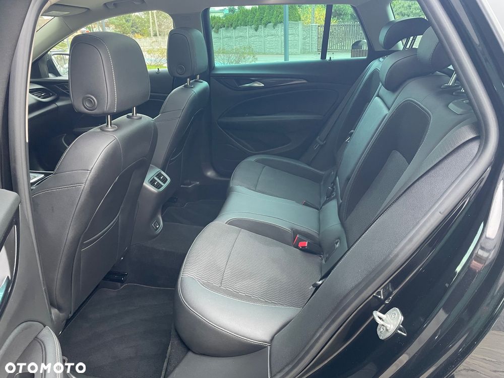 Opel Insignia 2.0 CDTI automatik Business Edition - 26