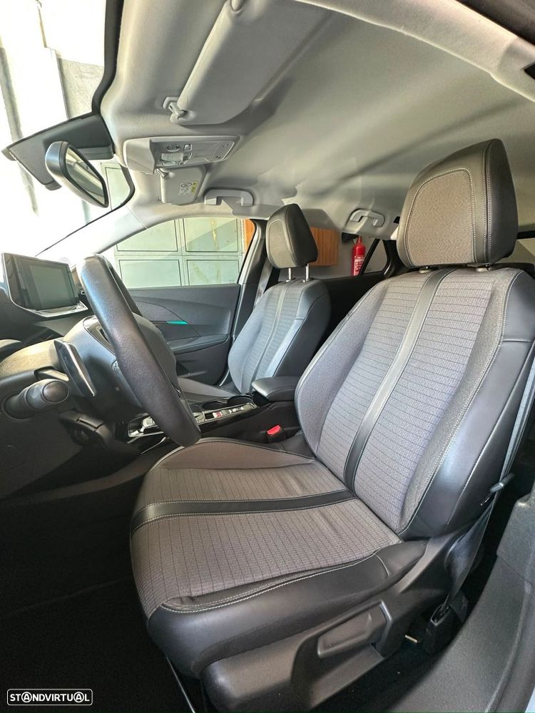 Peugeot 2008 1.2 PureTech Allure EAT8 - 9