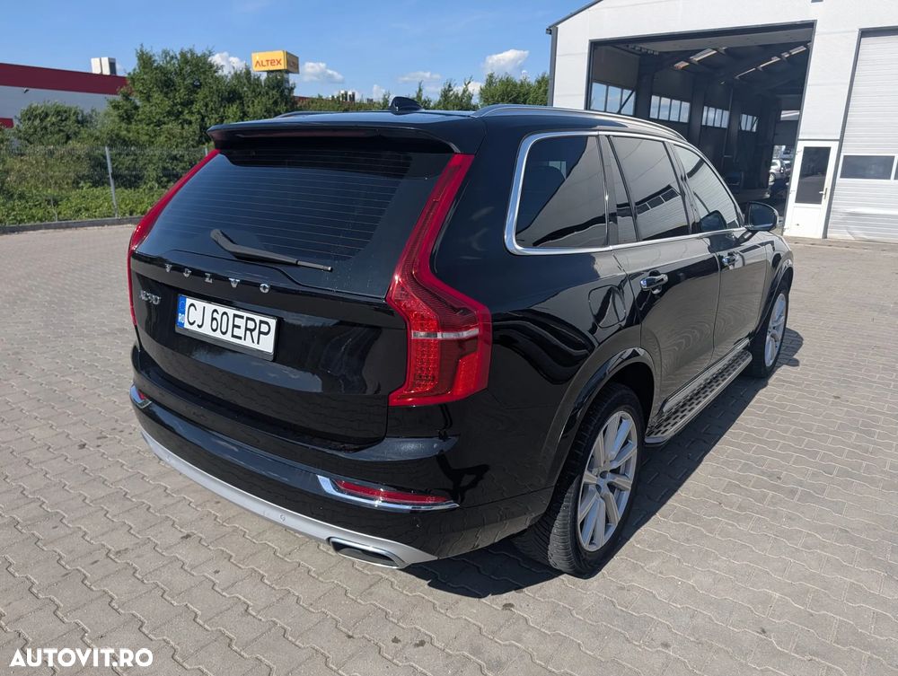 Volvo XC 90 D5 AWD Geartronic RDesign - 8