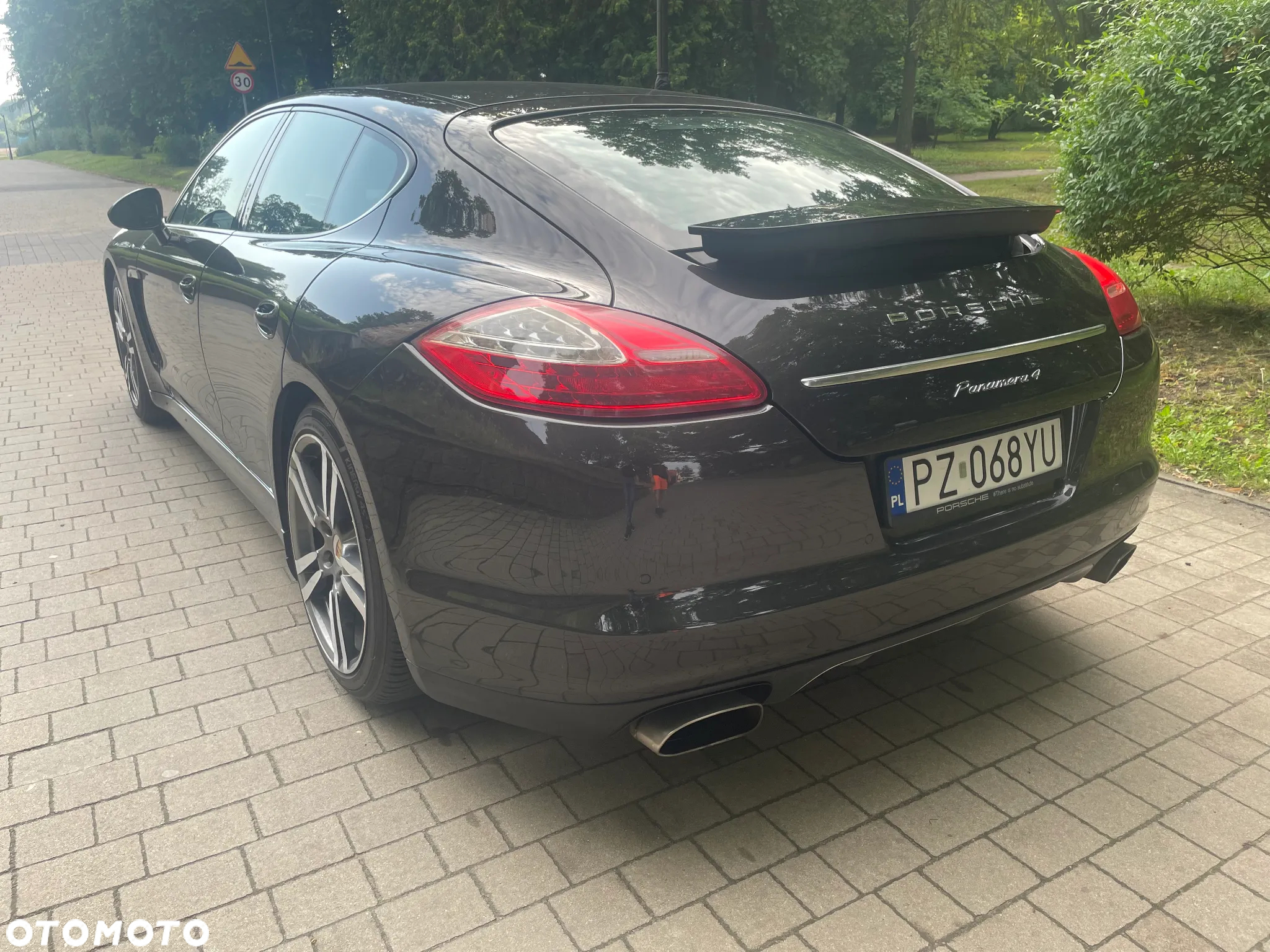 Porsche Panamera 4 PDK Platinum Edition - 19