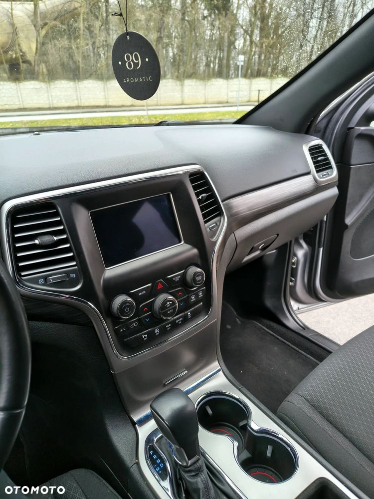 Jeep Grand Cherokee 3.6 V6 Laredo - 12