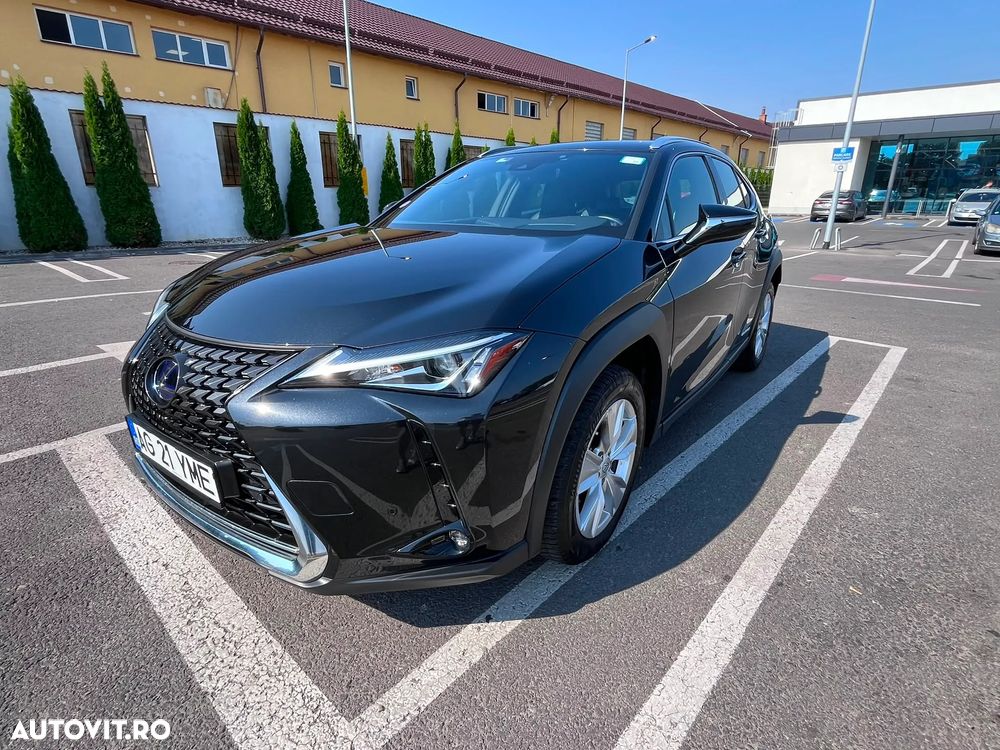 Lexus UX 250h FWD Executive - 1
