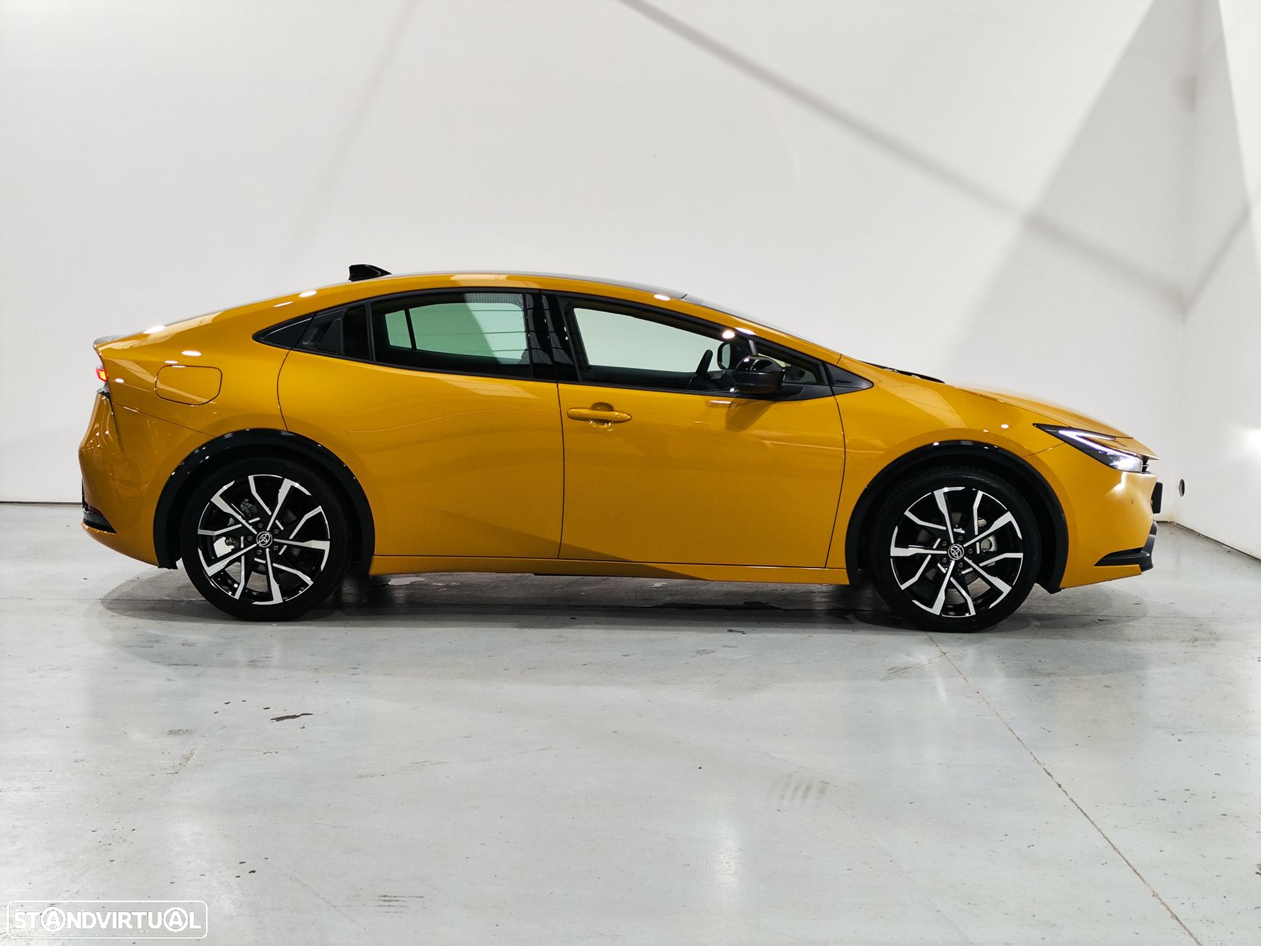 Toyota Prius - 17